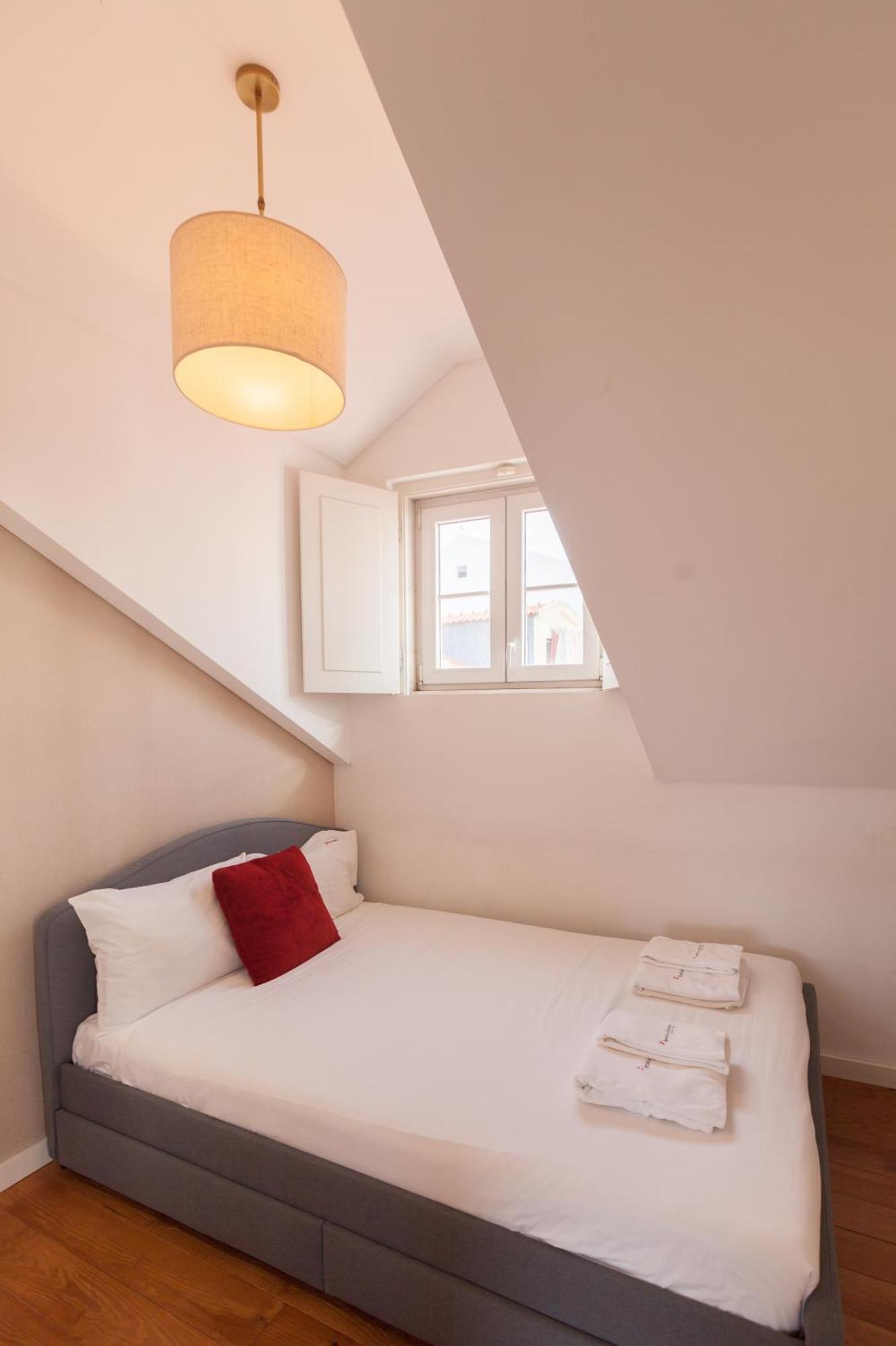 Апартаменты Flh Portas Do Sol Duplex With Terrace Лиссабон Экстерьер фото